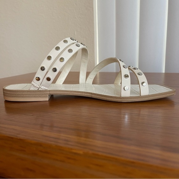 Dolce Vita Ibbie Ivory Studded Flat Sandals Size 7.5 - Picture 6 of 13